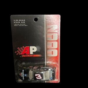 NASCAR 2000 1:64 Scale Goodwrench collectible car